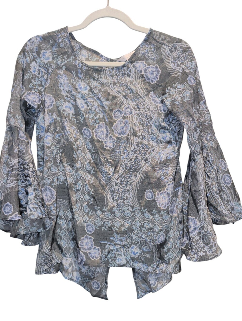 LC Lauren Conrad Gray and Light Blue Floral Bell-Sleeve Blouse (#D229)